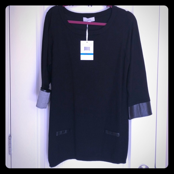carolyn taylor Sweaters - New Carolyn Taylor black Tunic w/pleather size xl